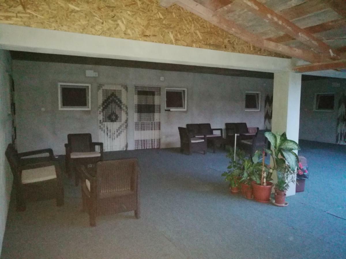 فندق Vila Baciu توزلا المظهر الخارجي الصورة